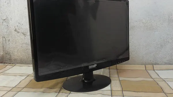 Monitor CM diagonal