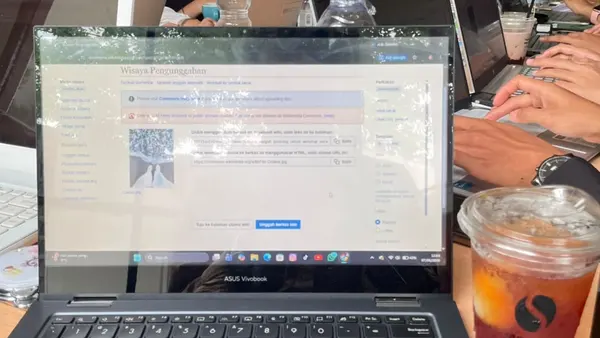 LAPTOP HITAM