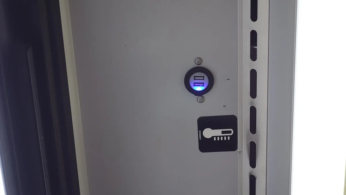 From the Q113 td (2018-08-03) 001 - USB Charger