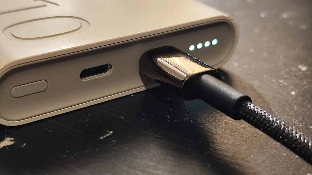 USB-C cable connected to a powerbank