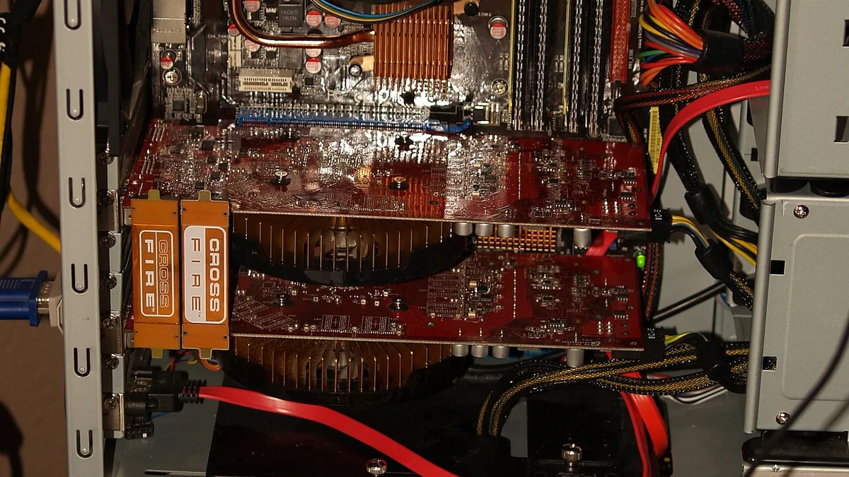 Computer system with 3,16Ghz Core 2 Duo, 6GB RAM and 2x Radeon HD 4850 in CrossFire