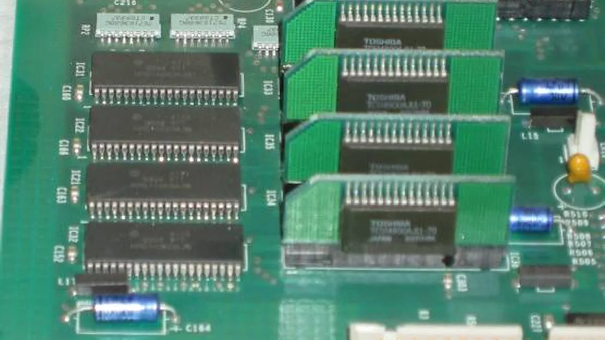 Simtec 2MB Extra RAM fitted in an A4000