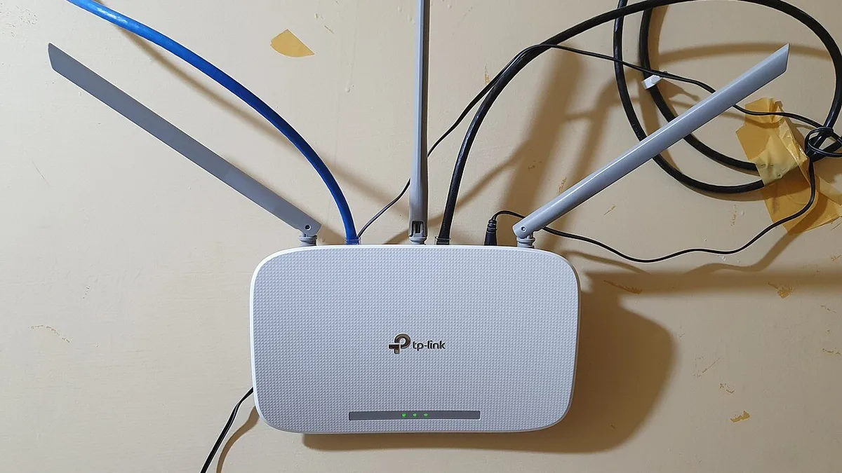 TP-Link Wireless N Router WR845N