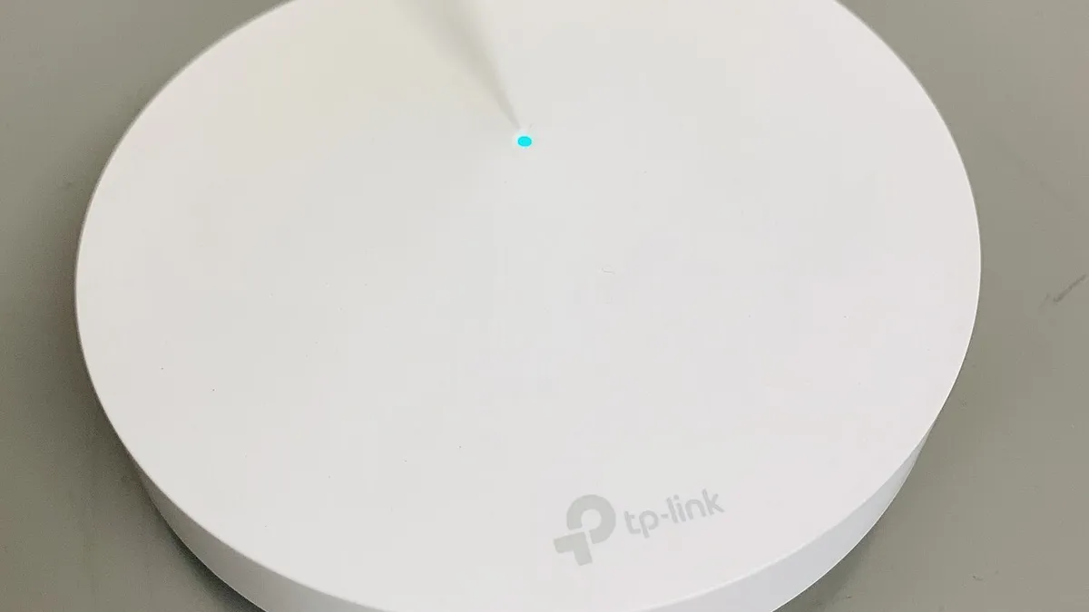 Wi-Fi mesh system Deco M9 Plus