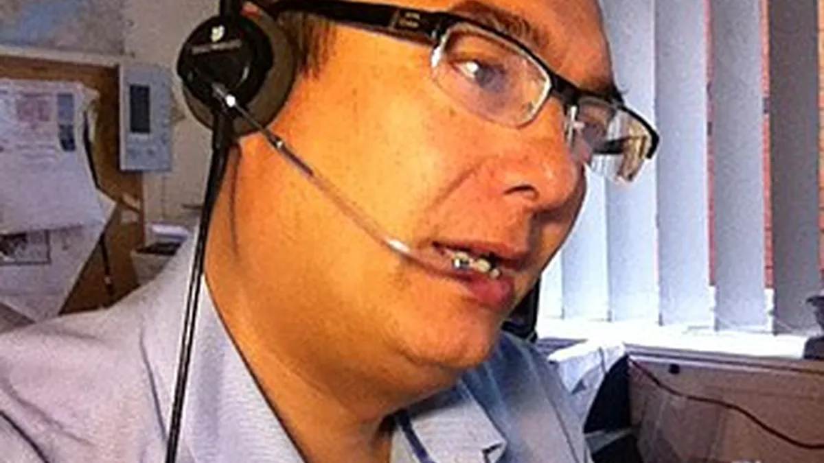 Plantronics headset in use on HP500