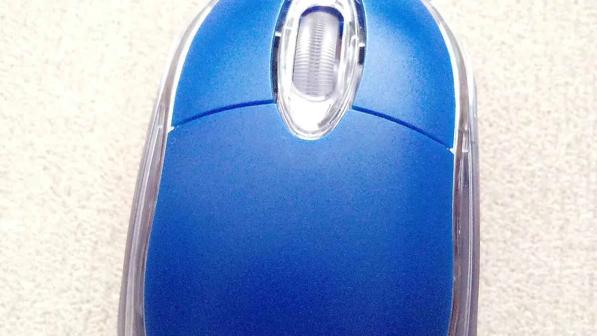 Blue Maxxter computer mouse (2019) 01