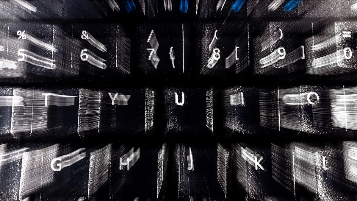 Camera zoom burst on a Microsoft computer keyboard in Tuntorp 7