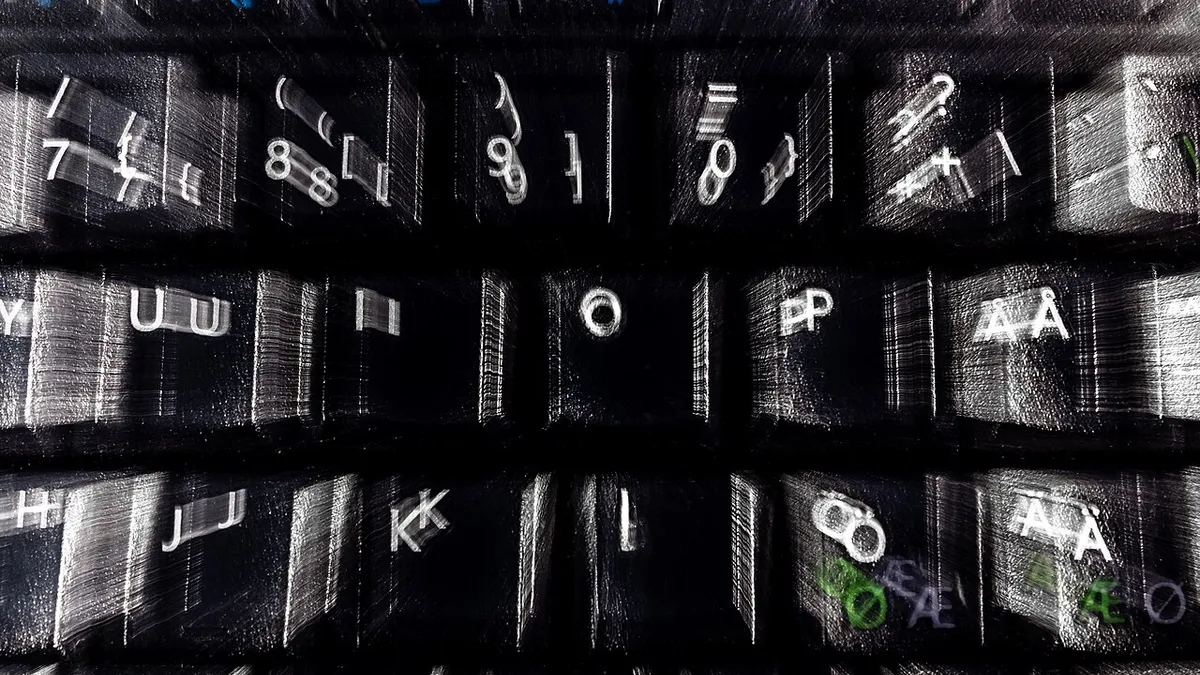 Camera zoom burst on a Microsoft computer keyboard in Tuntorp 4