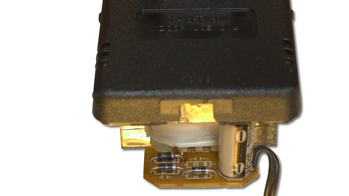 Philips 12 V Plug-in AC Adapter opened circuit board