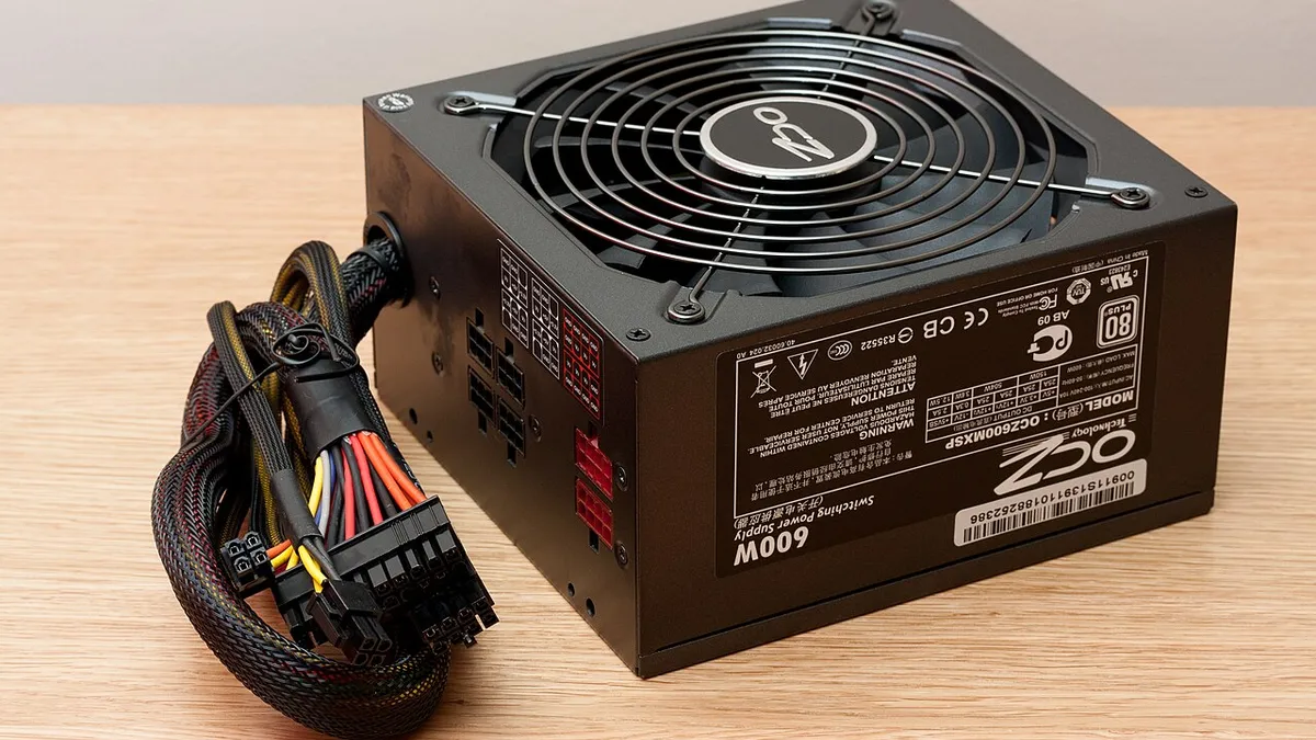 OCZ 600W power supply unit