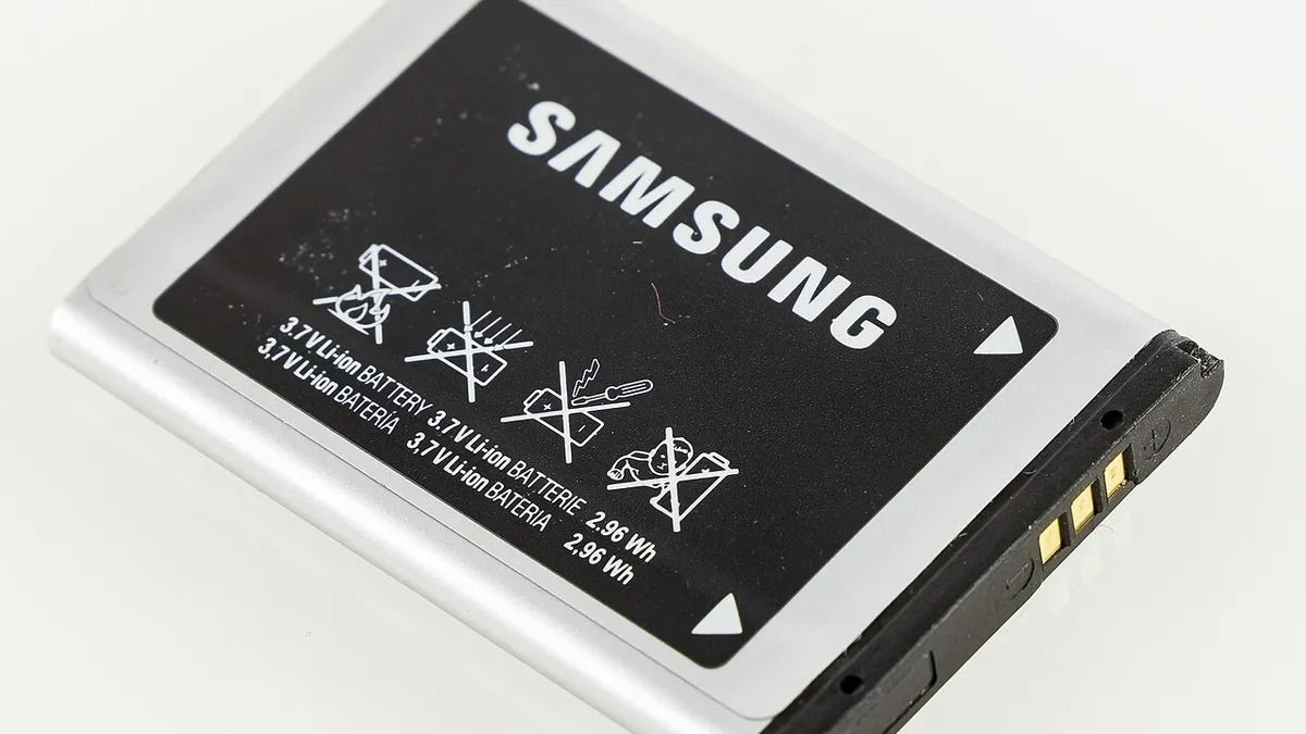 Samsung E1200i - Lithium-ion battery AB463446BU-4036