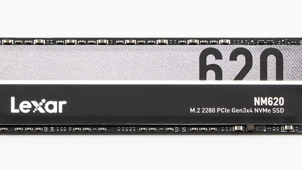 2023 Napęd SSD Lexar NM620 1TB (1)