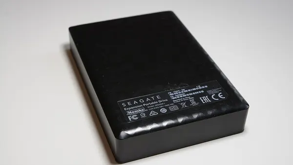 Seagate SRD0NF1 portable hard drive HS3
