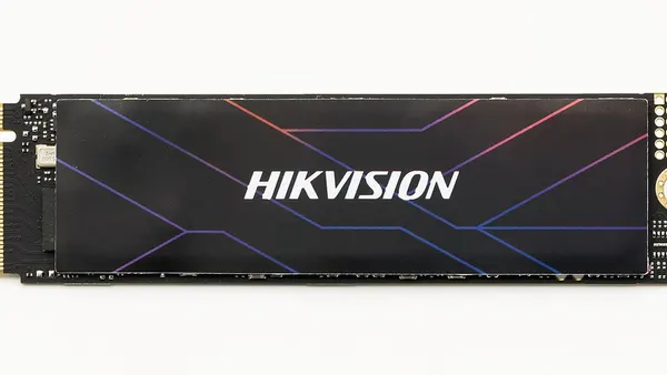 2023 Napęd SSD Hikvision G4000 2TB (1)