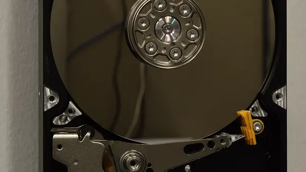 SAS HARD DRIVE INSIDE2