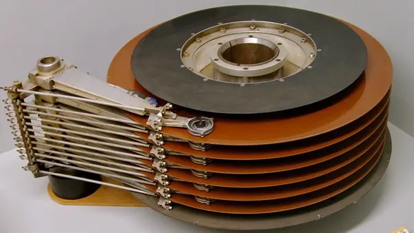 Dissected hard drive (2276532144)