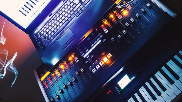 Mixing Console and Laptop (46873511801)