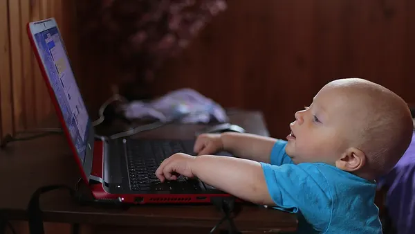Kid-notebook-computer-learns-159533