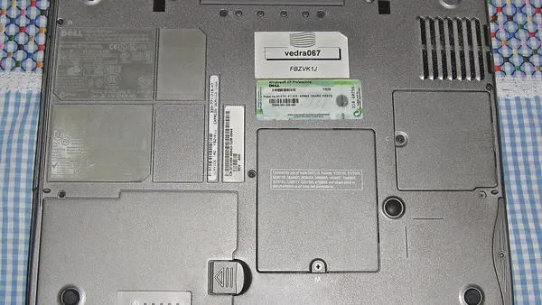 Dell Latitude D600 base