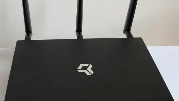 Turris Omnia Router Black