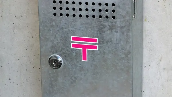 Letter box printed with UV inkjet printer