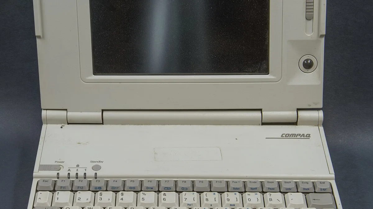 Compaq LTE Lite 4-25C notebook