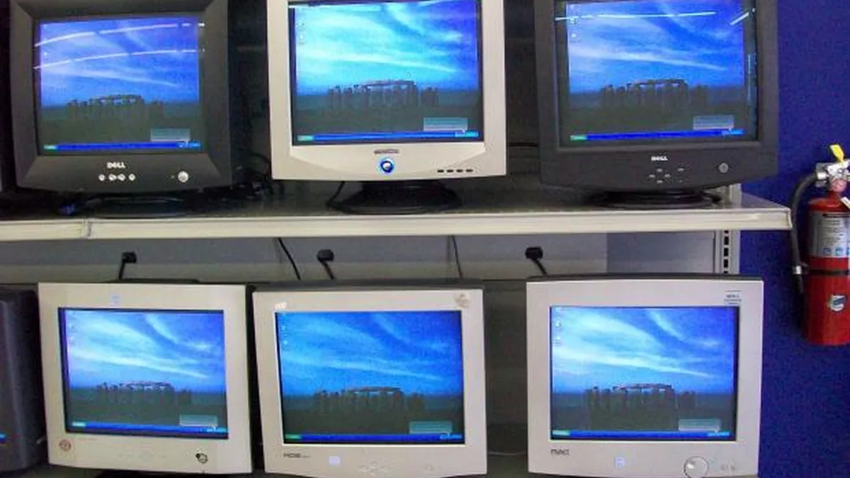 1462437 Goodwill-refurbished-monitors 620
