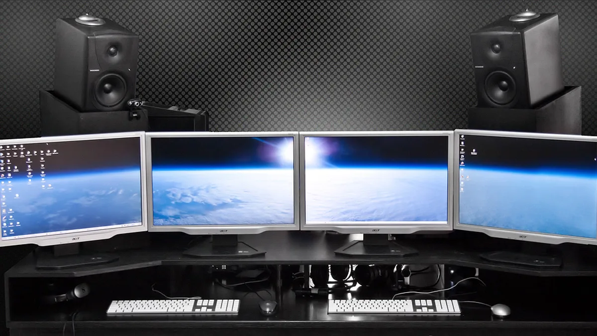 Oto godfrey-multi screen studio