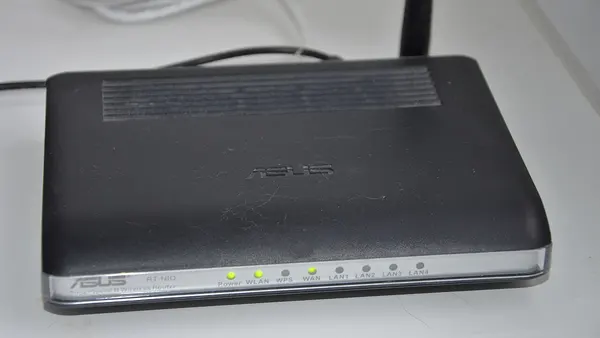 Маршрутизатор Asus с Wi-Fi интерфейсом