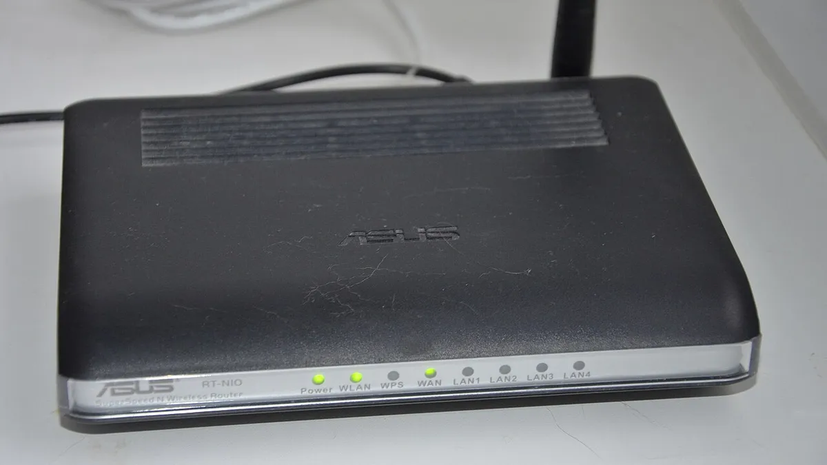 Маршрутизатор Asus с Wi-Fi интерфейсом
