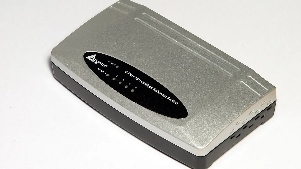 Ethernet switch Atlantis A02-F5P 5 ports frontend