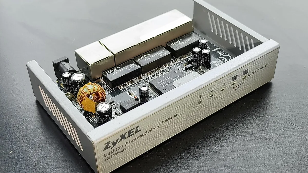 ZyXEL desktop Ethernet switch