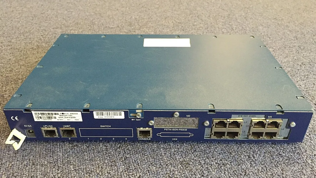 ONE ACCESS One 200 voice and network router - back