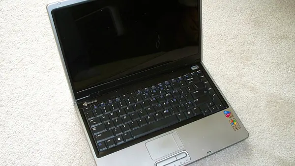 Gateway laptop (2009-02-07) (3261457752)