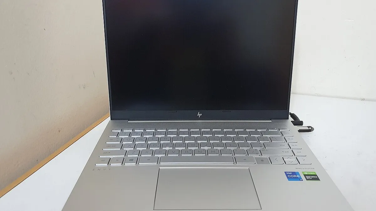 HP ENVY 14 eb0001nx Laptop