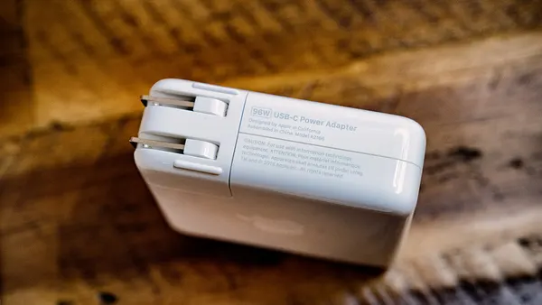 Apple 96W USB Type-C Power Adapter for new 16 inch MacBook Pro (49165128252)