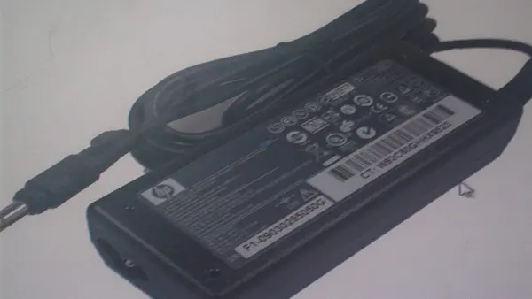 HP Presario F700 Adapter