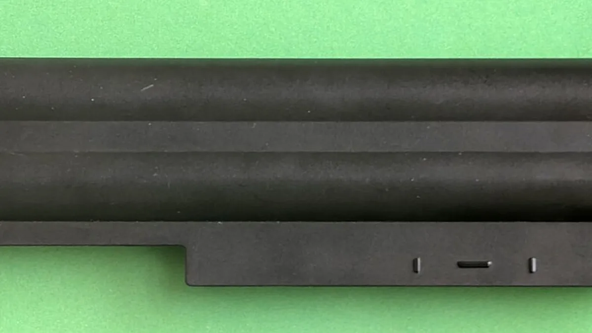 Lenovo ThinkPad Battery 29++ (FRU 42T4866) for X220 (bottom view)
