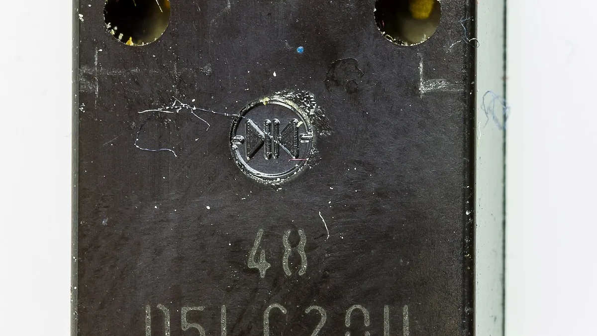 Laptop Acrobat Model NBD 486C, Type DXh2 - Shindengen D5LC20U on Power Supply Unit-4436