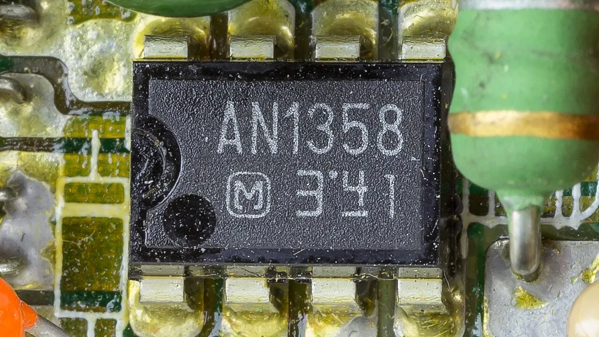 Laptop Acrobat Model NBD 486C, Type DXh2 - Matsubishi AN1358 on Power Supply Unit-4680