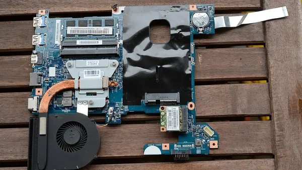 Motherboard and Core I5 Processor (51885149444)