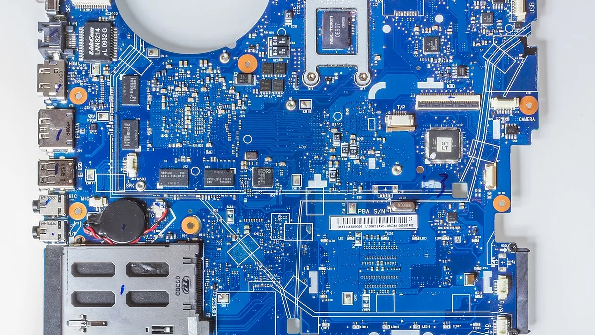Motherboard Model Cannes-Bonn for Samsung R720-rear-3739
