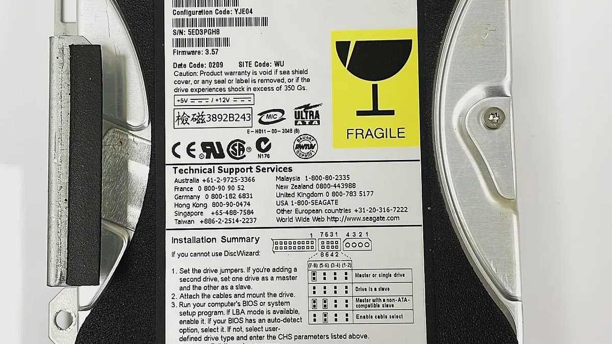Cobalt RaQ 3 hard disk drive (03CCDA42-4246-4670-A872-61AB284D3DA5)