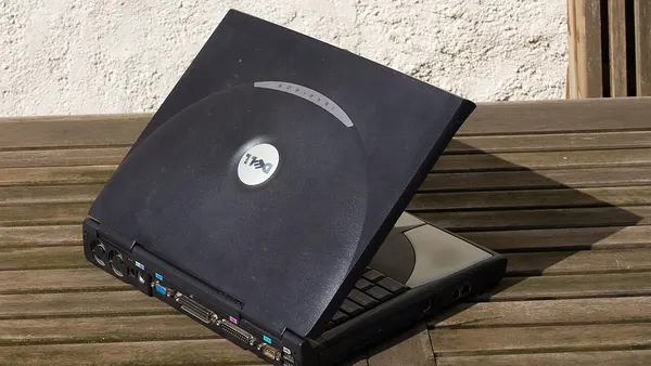Dell inspiron 8200