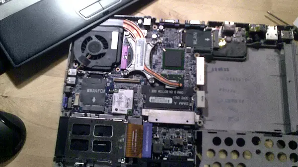 Dell Latitude D series internals